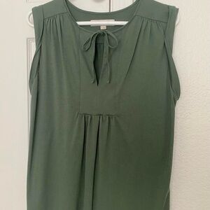 LOFT Green Sleeveless Blouse